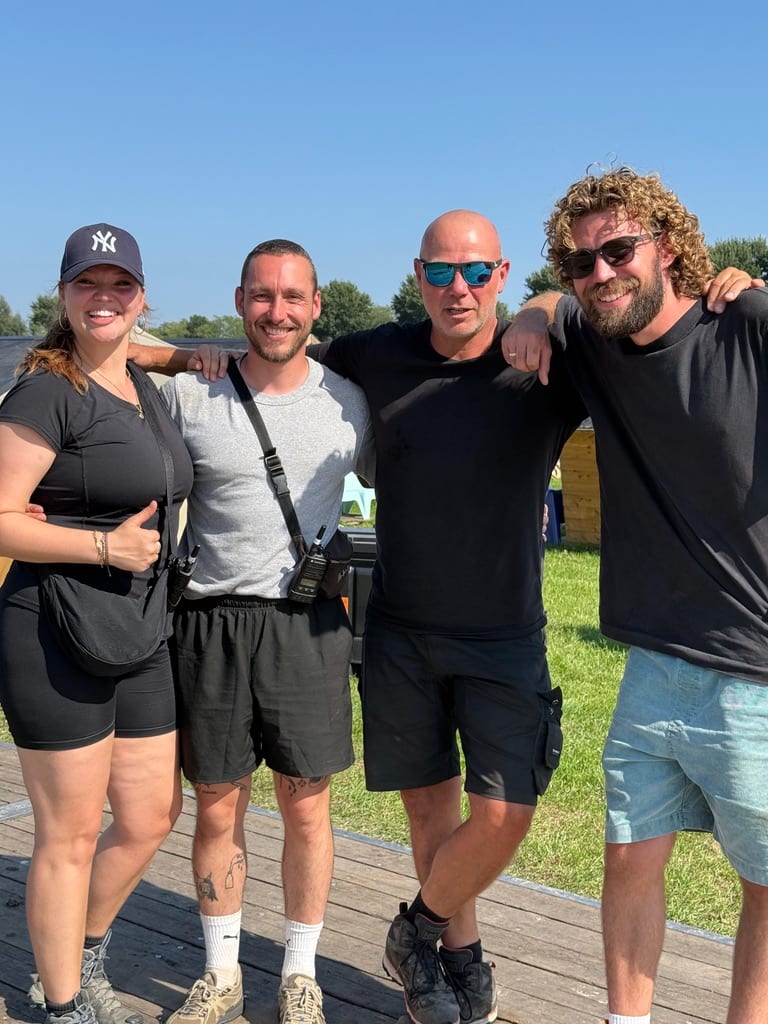 Het team op het terrein van Lowlands